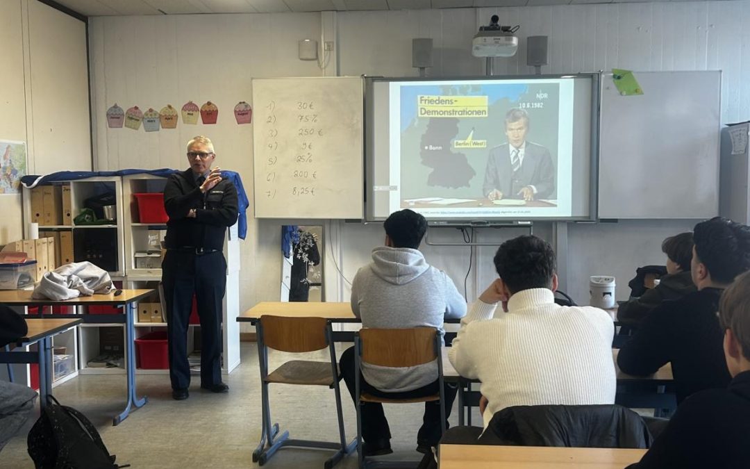 Besuch von Bj&ouml;rn Neureuter, Leiter der Polizeidirektion Koblenz, an der IRSP Konrad Adenauer Vallendar