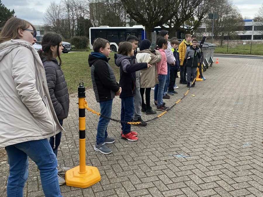 Achtung Auto zu Gast